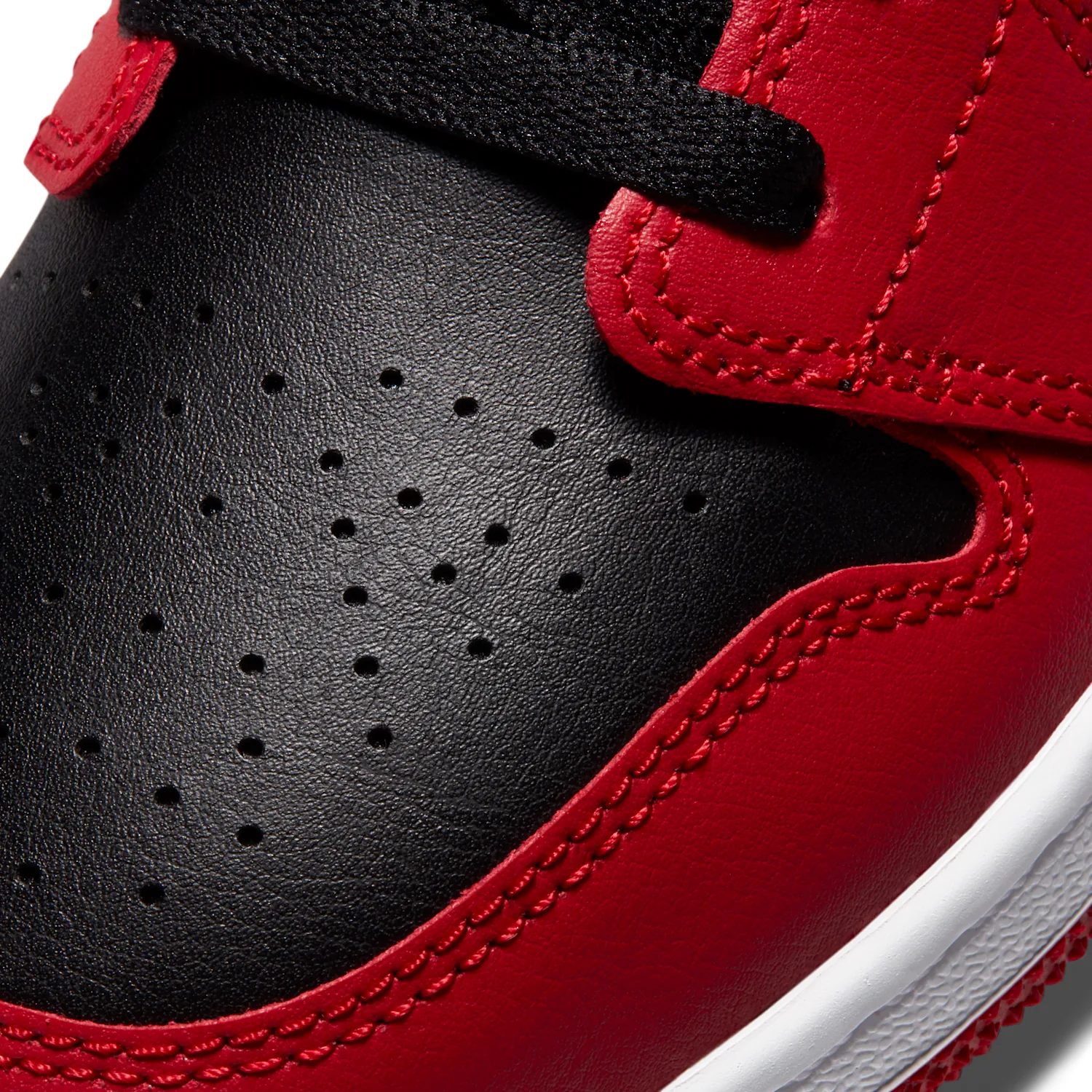 Air Jordan 1 Low image 7