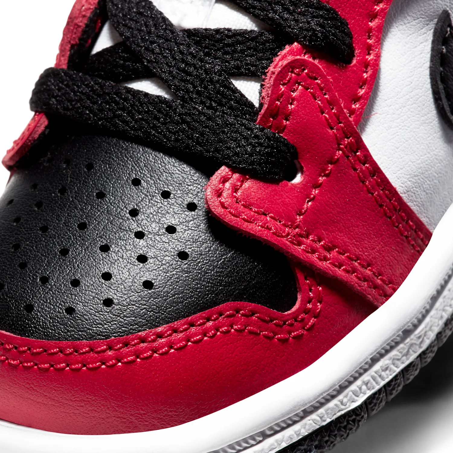 Jordan 1 Mid image 7