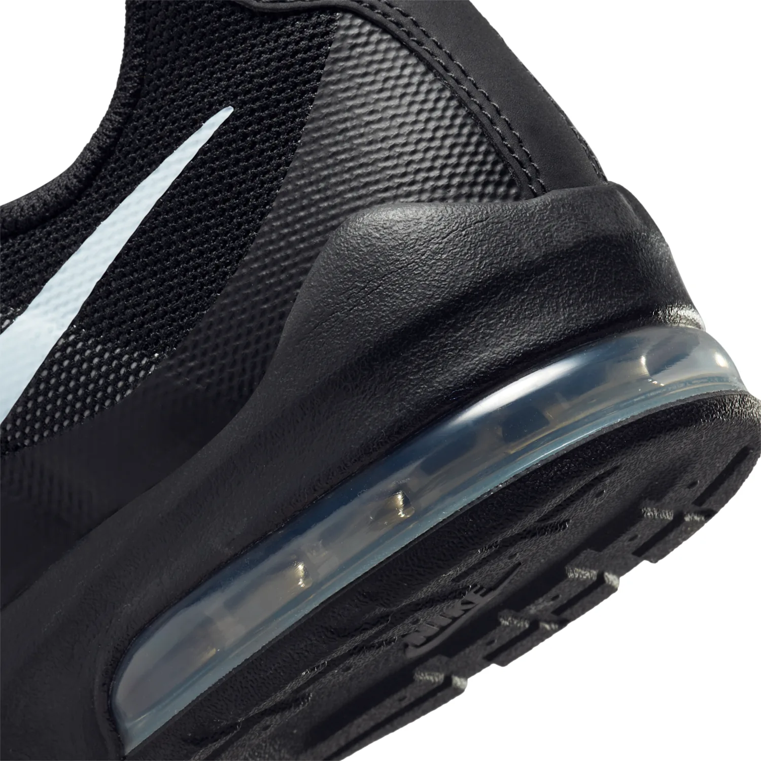 Nike Air Max Invigor image 8