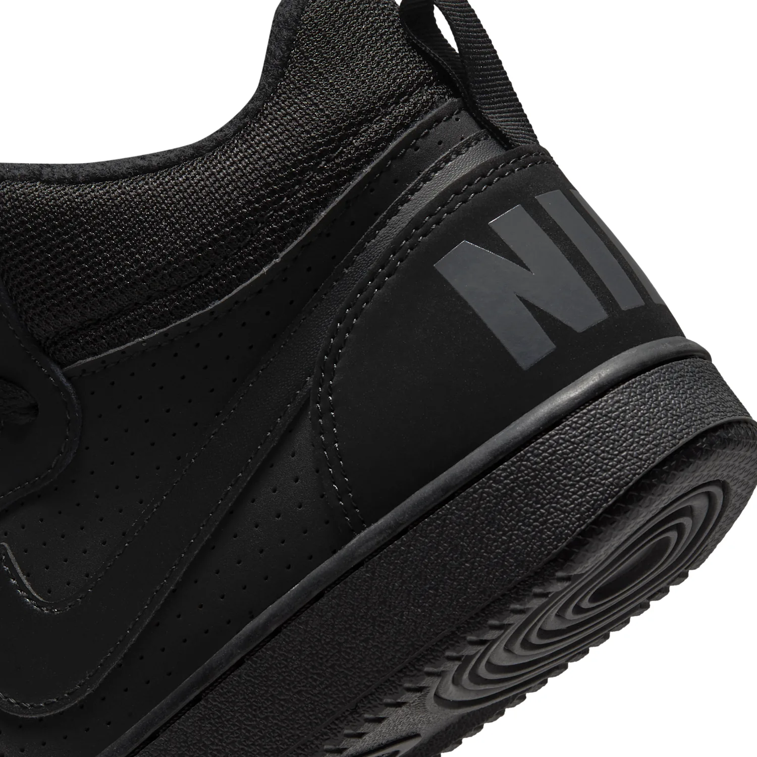 Nike Court Borough Mid image 8