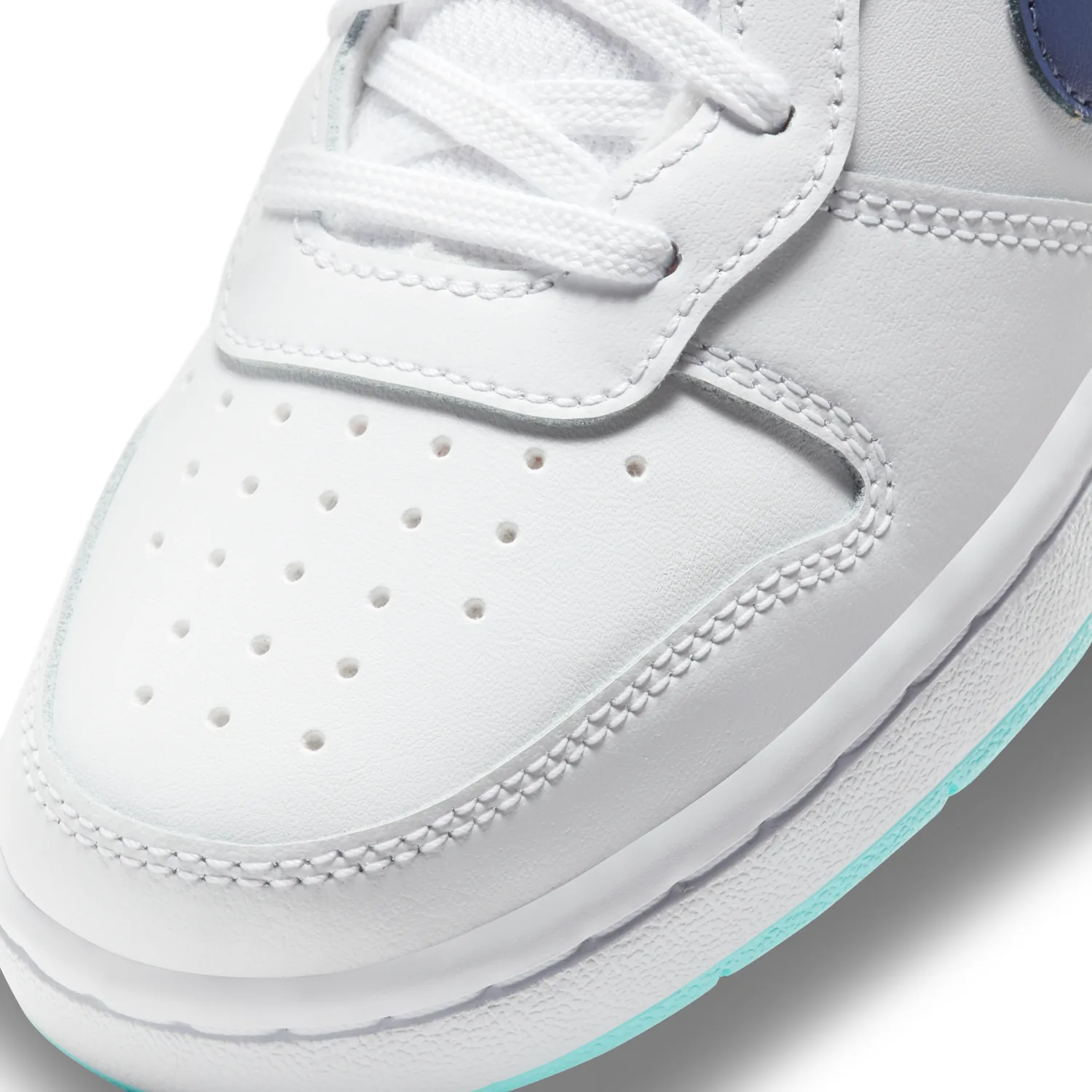 Nike Court Borough Low 2 image 7