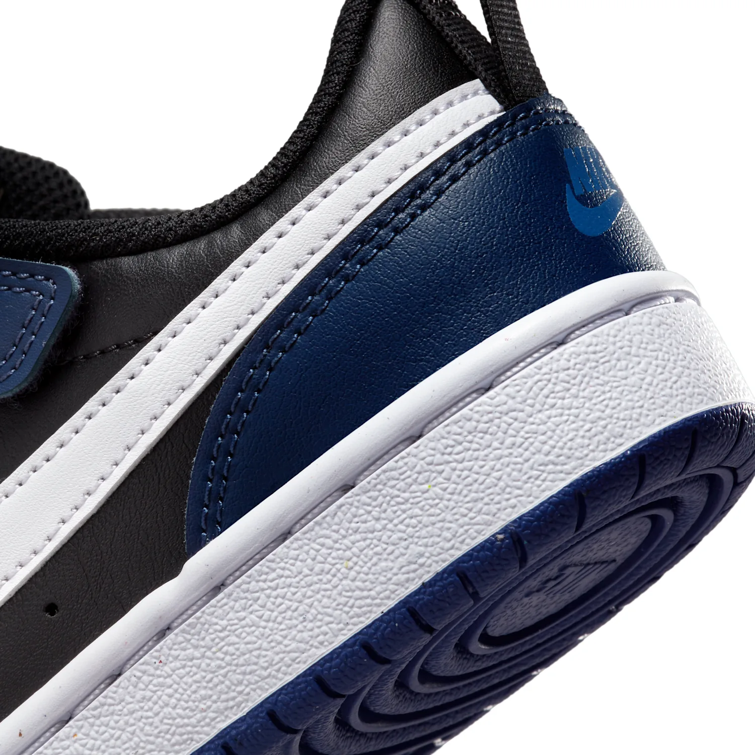 Nike Court Borough Low 2 image 8