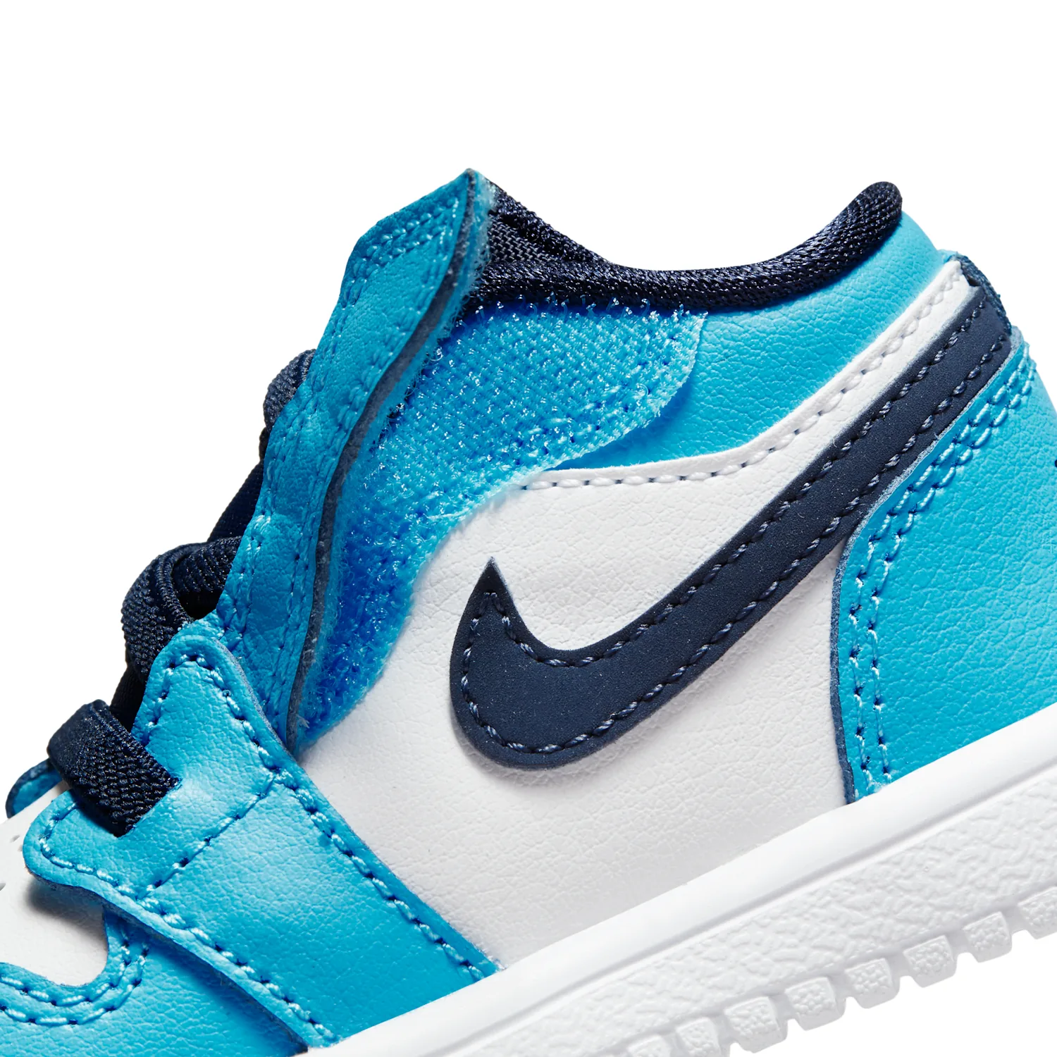 Jordan 1 Low Alt image 8