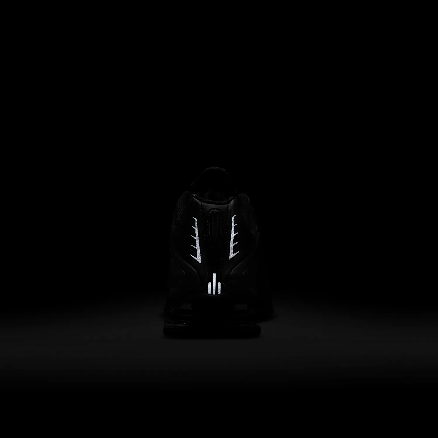 Nike Shox R4 image 10