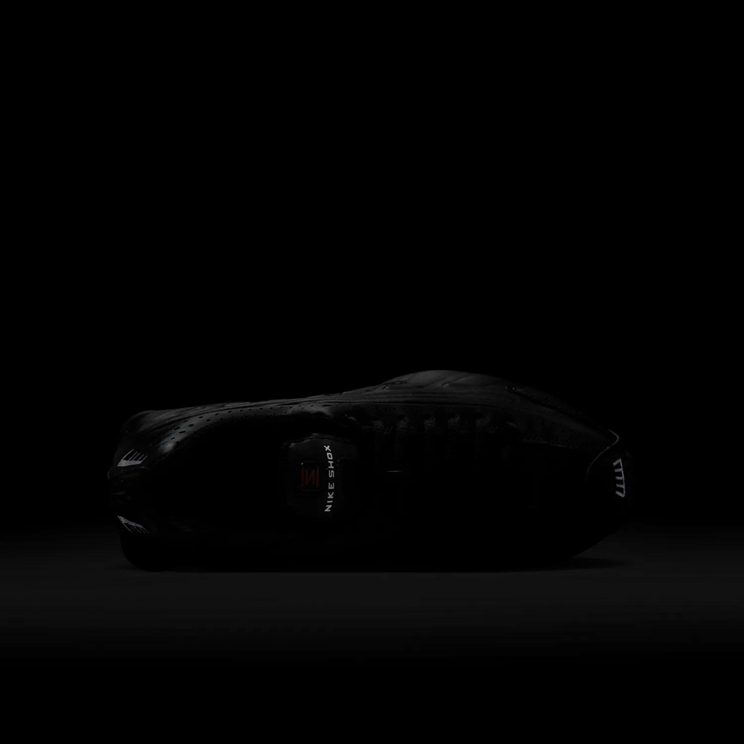 Nike Shox R4 image 9