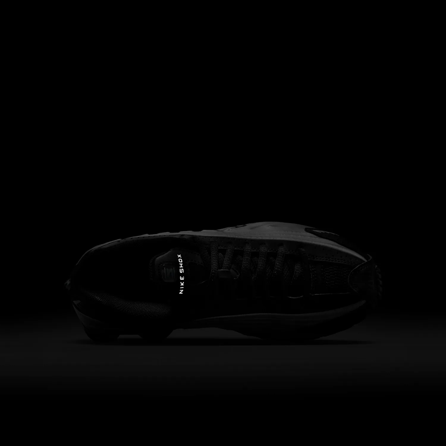 Nike Shox R4 image 9