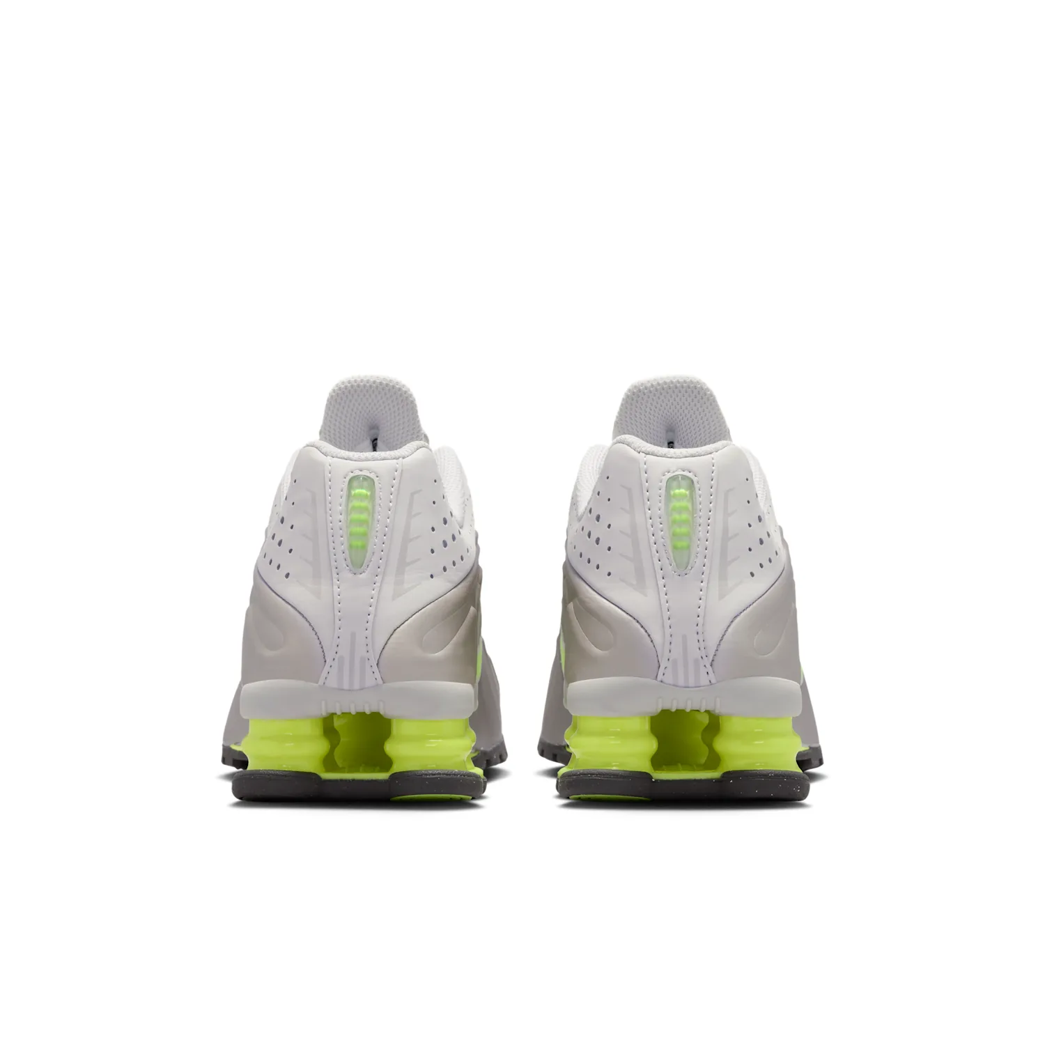 Nike Shox R4 image 6