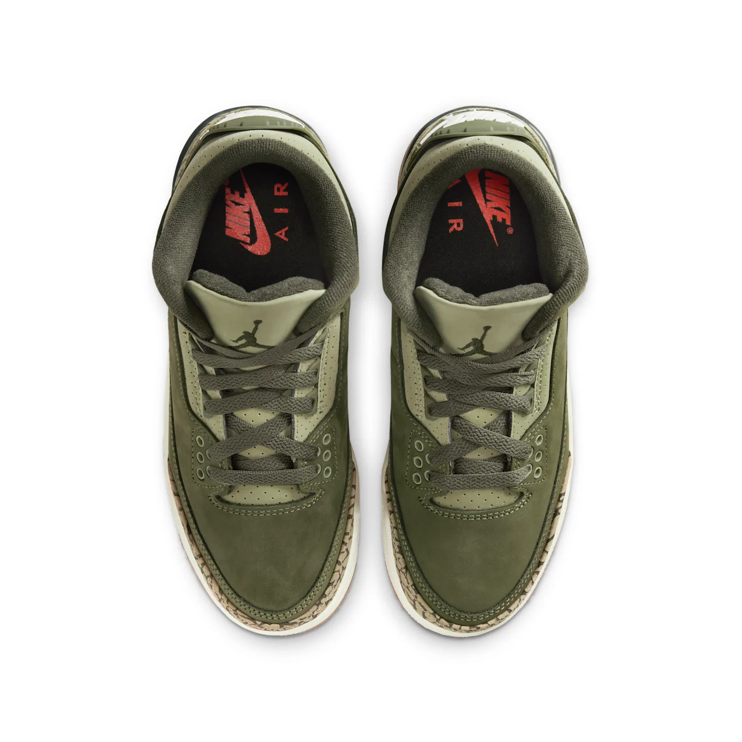 Air Jordan 3 Retro "Medium Olive" image 4