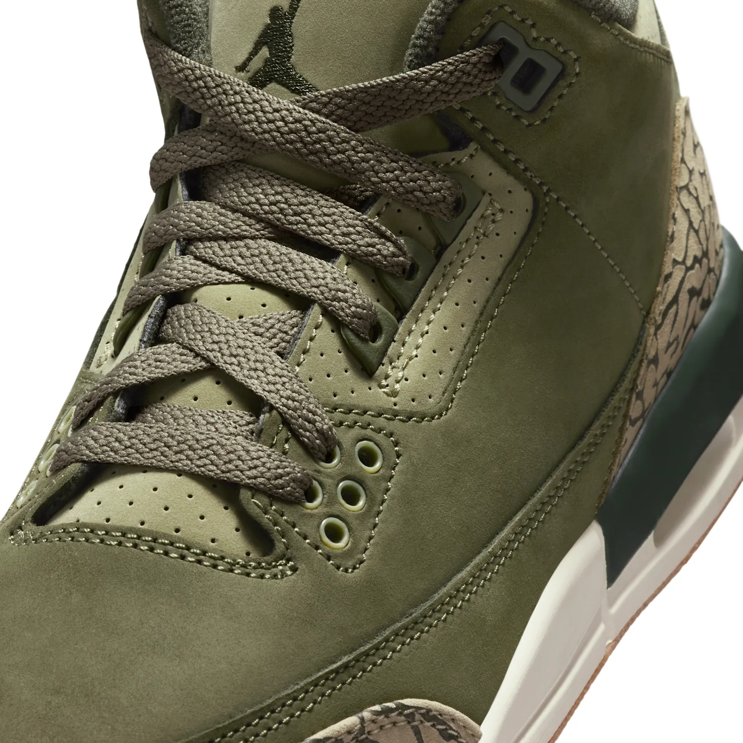 Air Jordan 3 Retro "Medium Olive" image 7