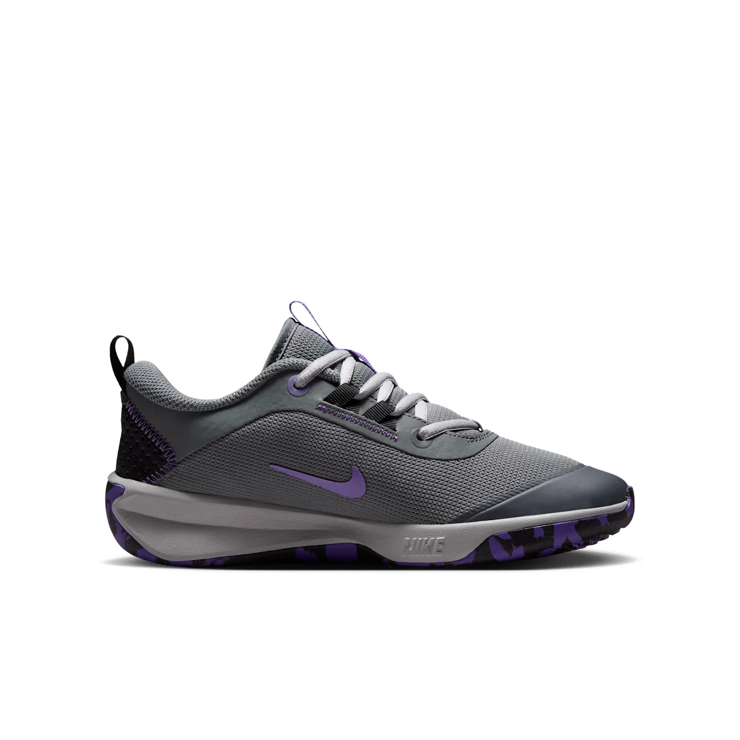 Nike Omni Multi-Court image 3
