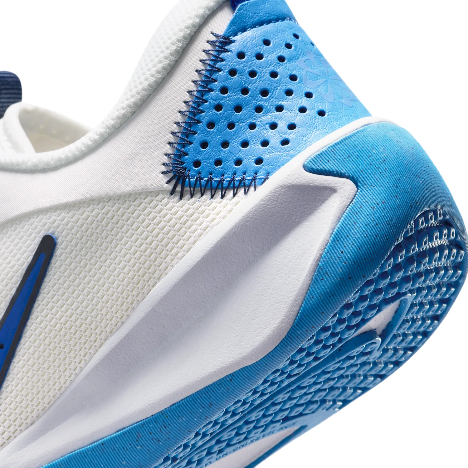 Nike Omni Multi-Court image 8