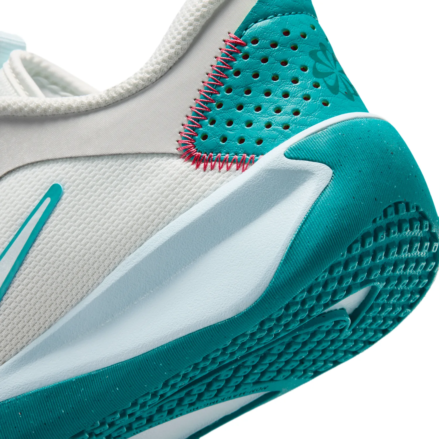 Nike Omni Multi-Court image 8