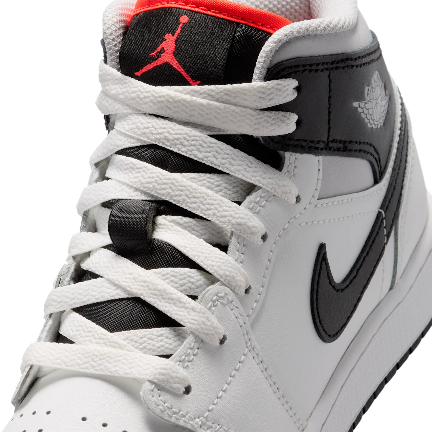Air Jordan 1 Mid image 7