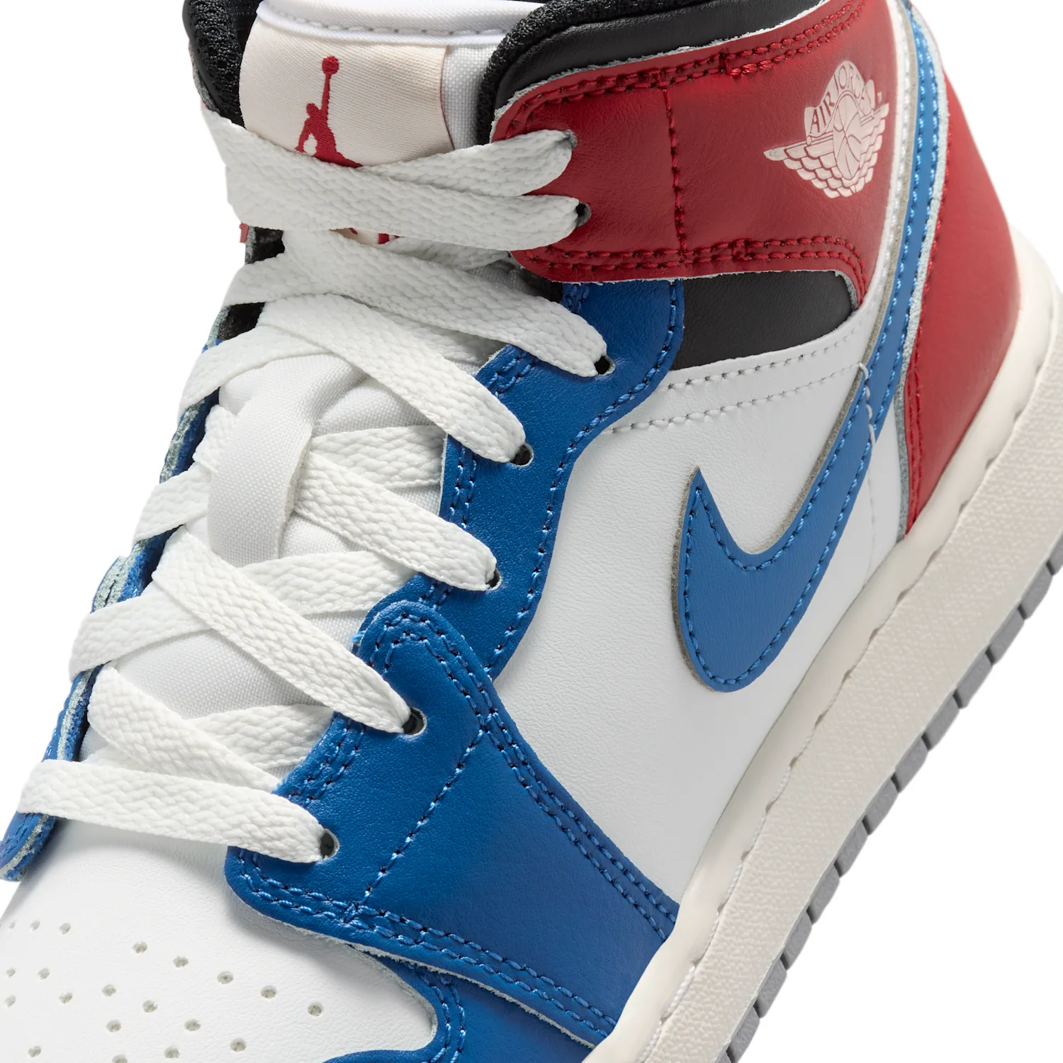 Air Jordan 1 Mid image 7