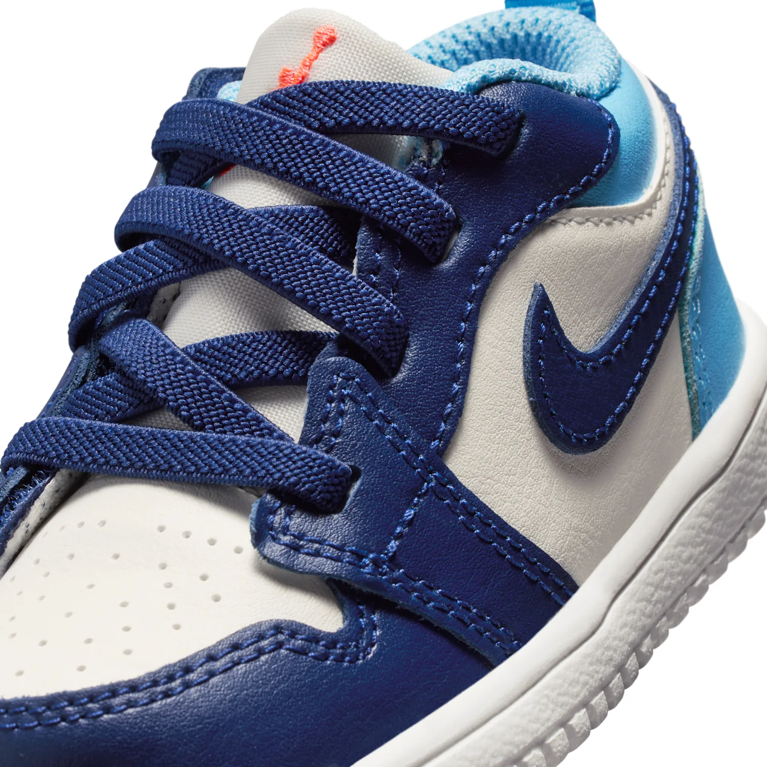 Jordan 1 Low Alt image 7