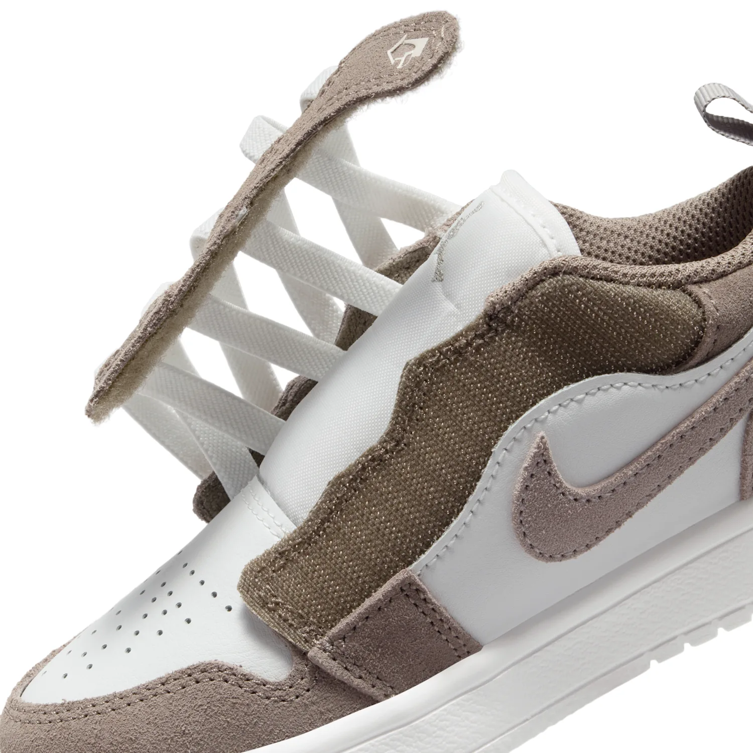 Jordan 1 Low Alt image 9