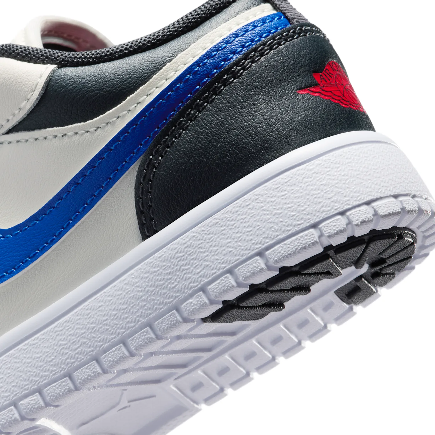 Jordan 1 Low Alt image 8