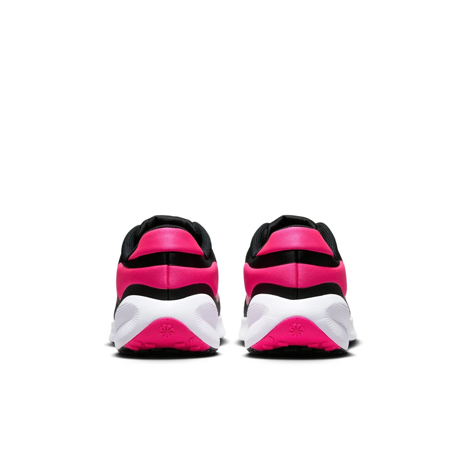 Nike Revolution 7 image 6