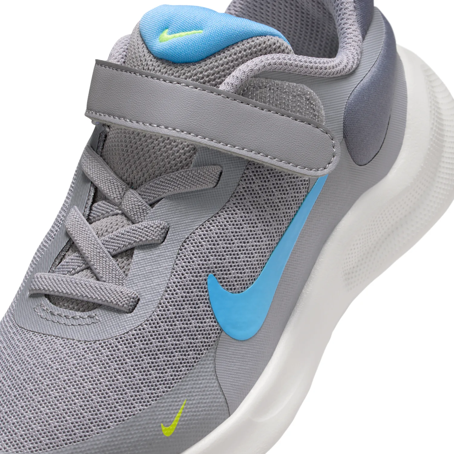 Nike Revolution 7 image 7