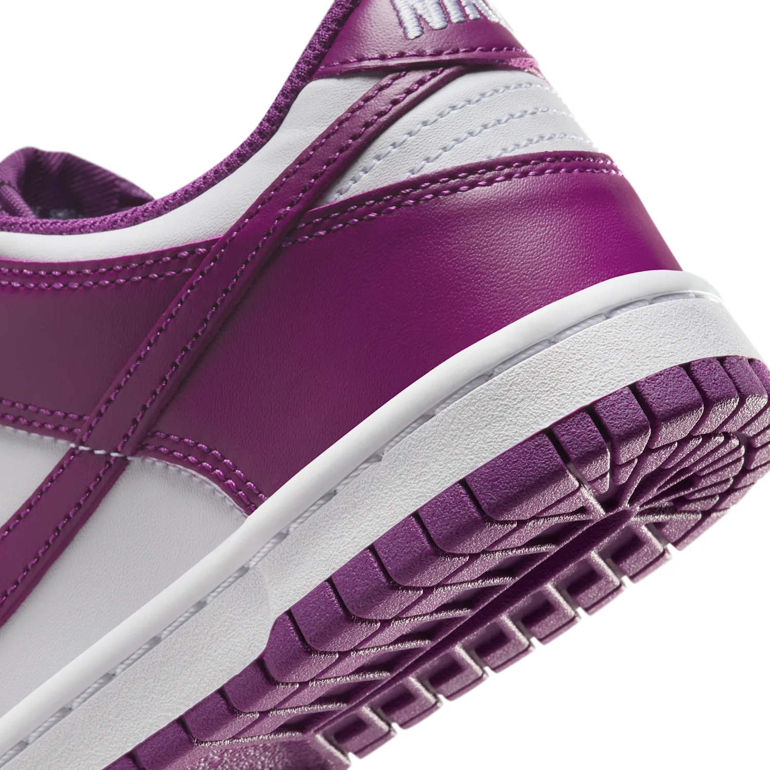 Nike Dunk Low image 8