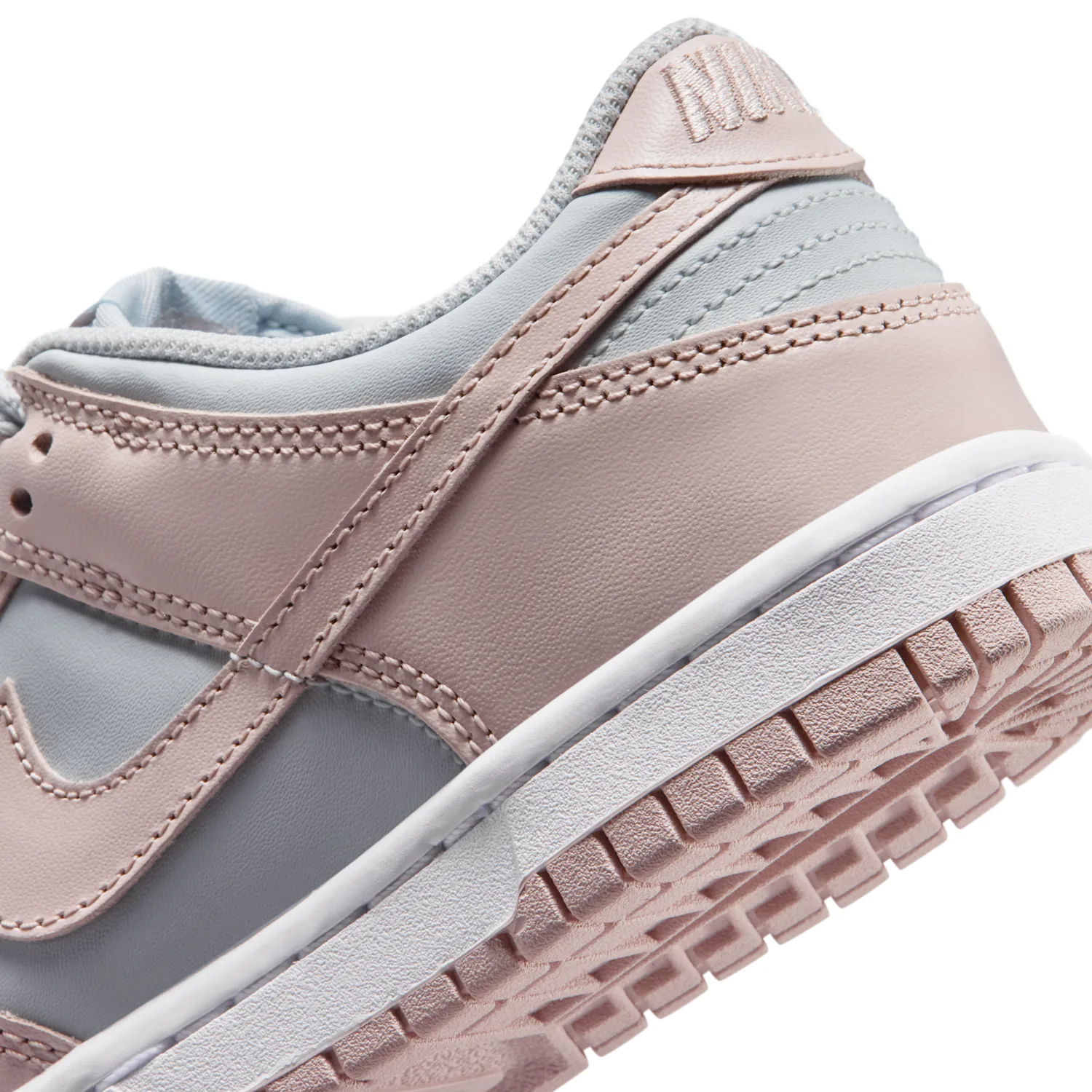 Nike Dunk Low image 8