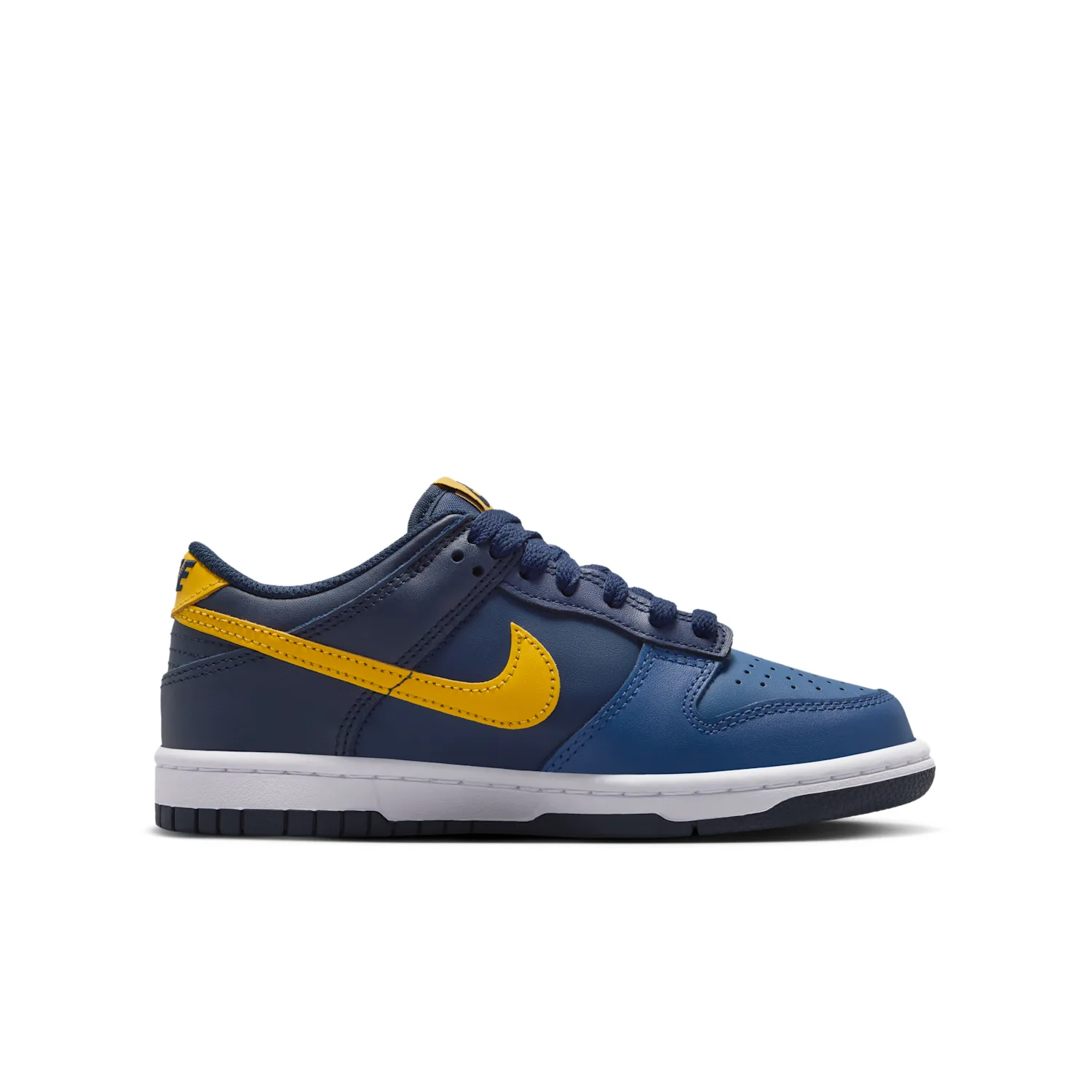 Nike Dunk Low image 3