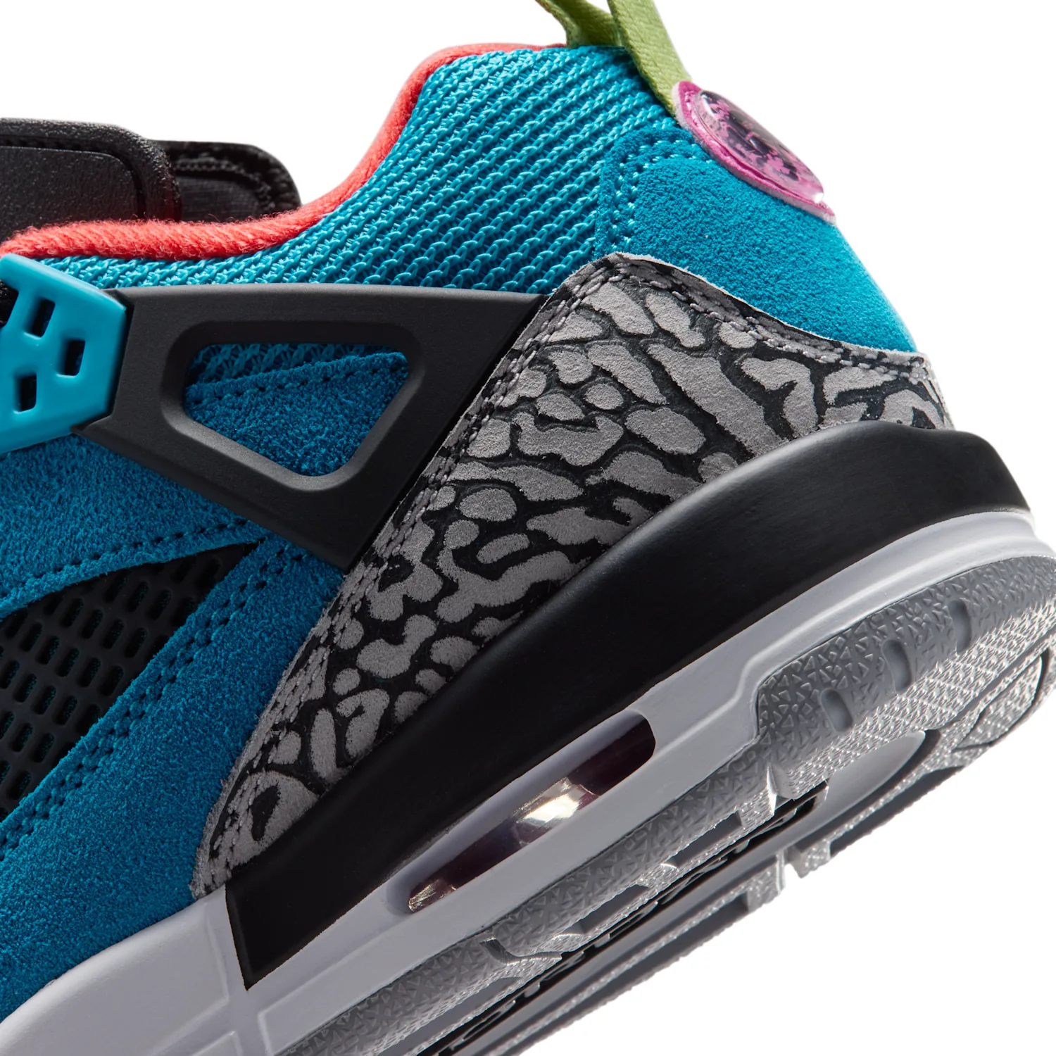 Jordan Spizike Low image 8
