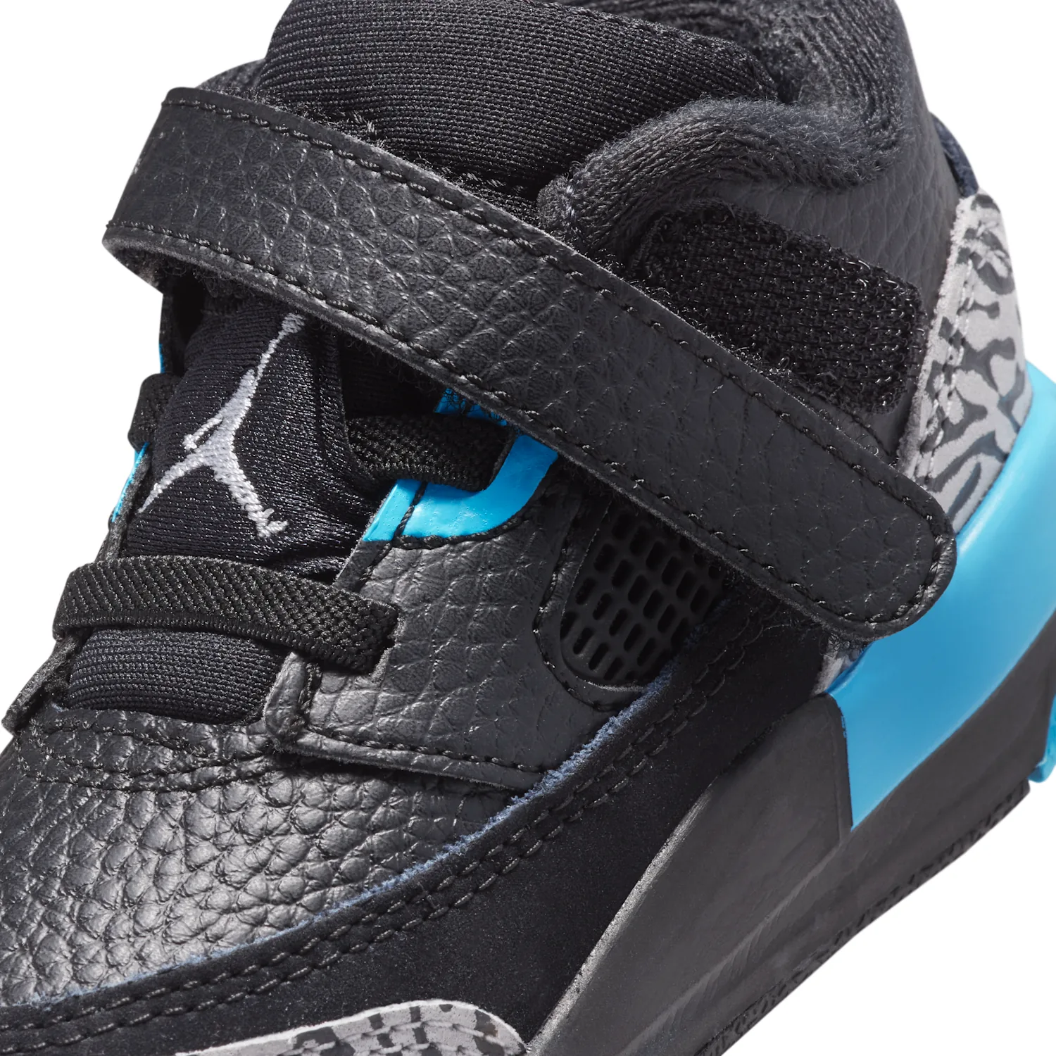 Jordan Spizike Low image 8