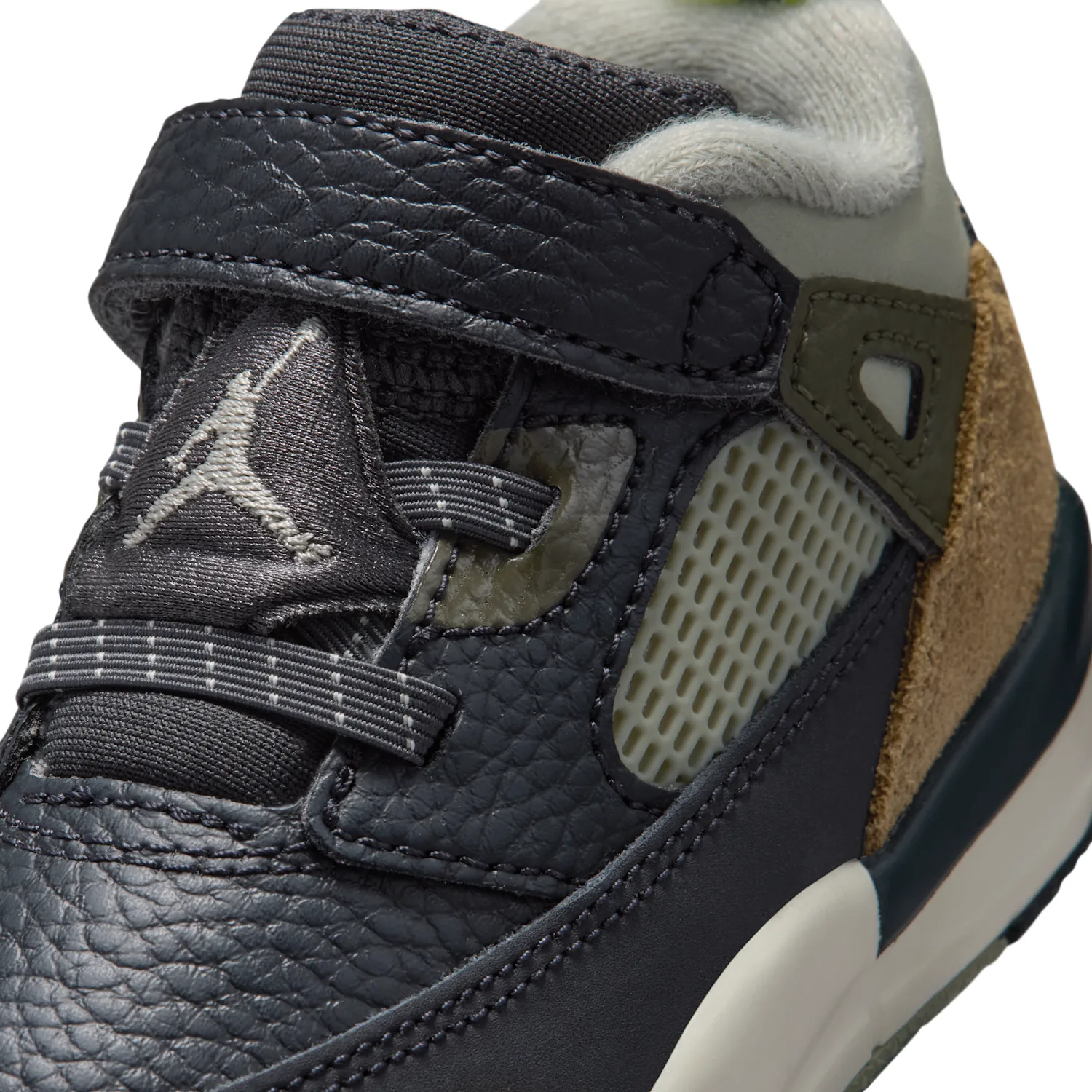 Jordan Spizike Low image 7