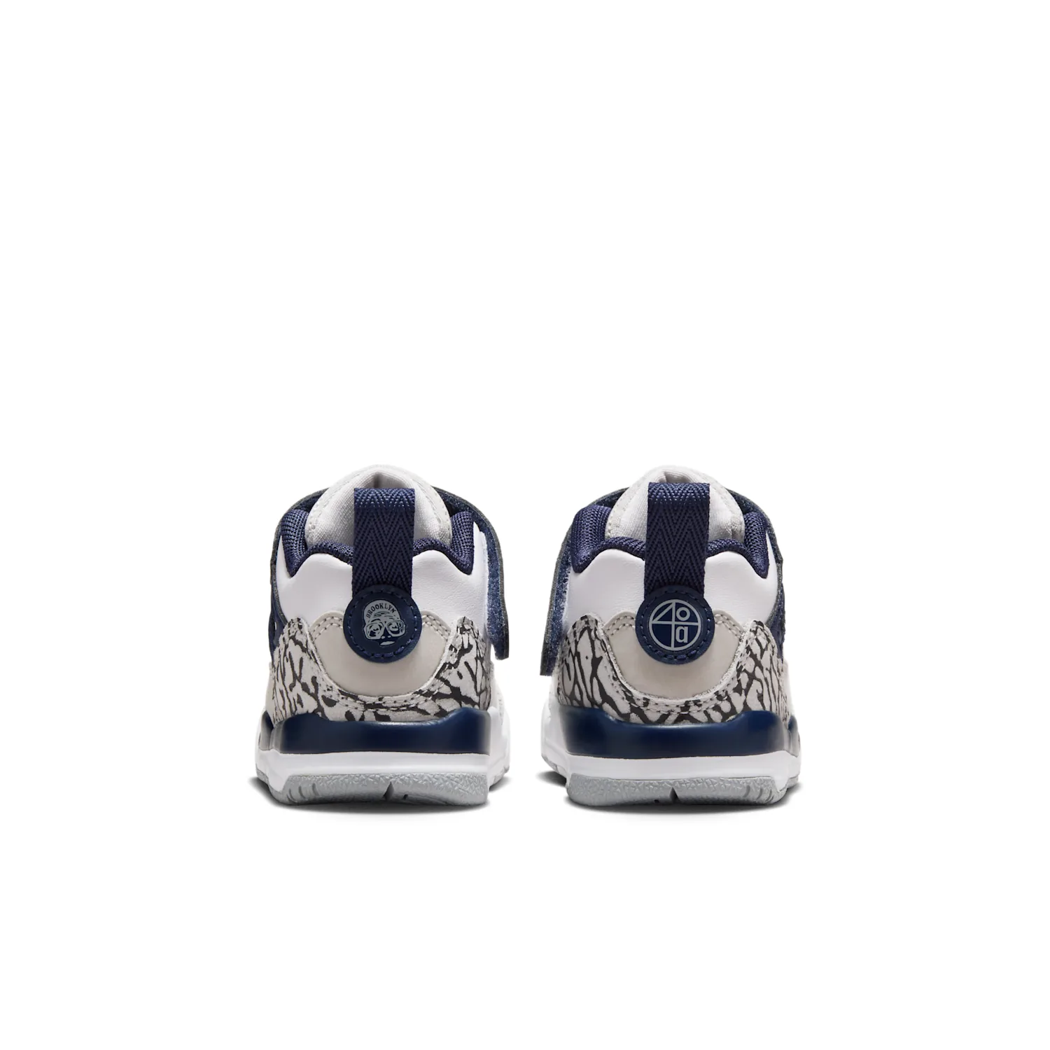 Jordan Spizike Low image 6