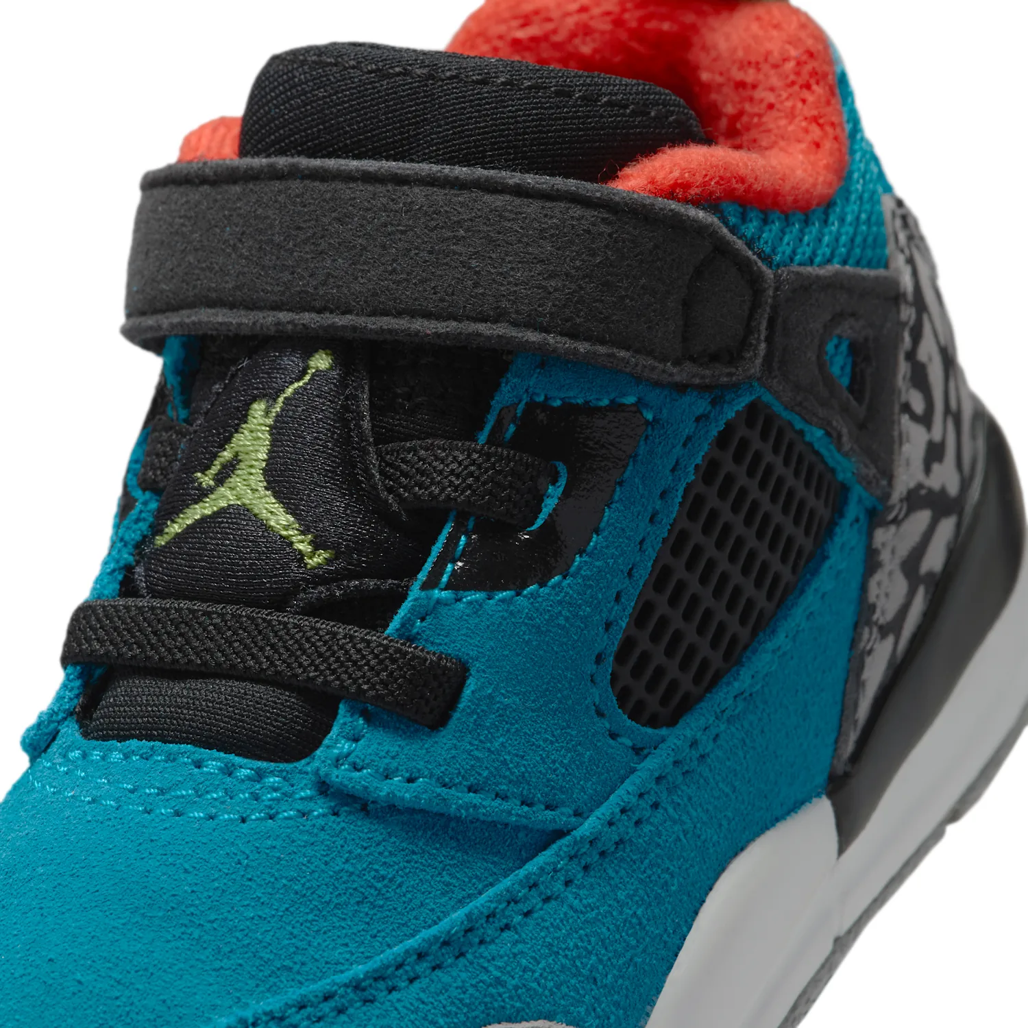 Jordan Spizike Low image 7