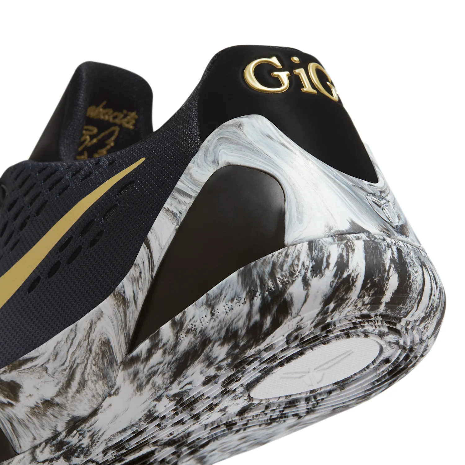 Kobe IX image 9