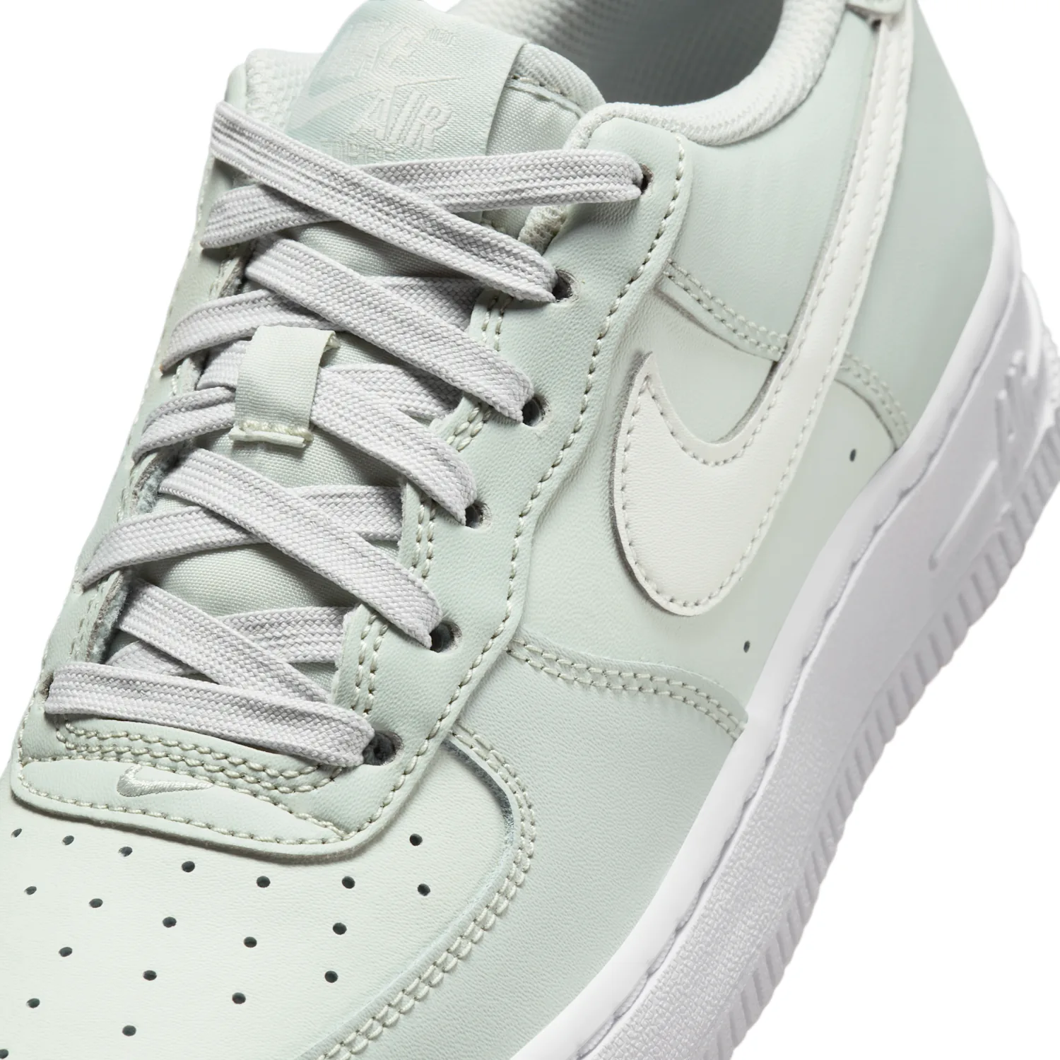 Nike Air Force 1 image 7