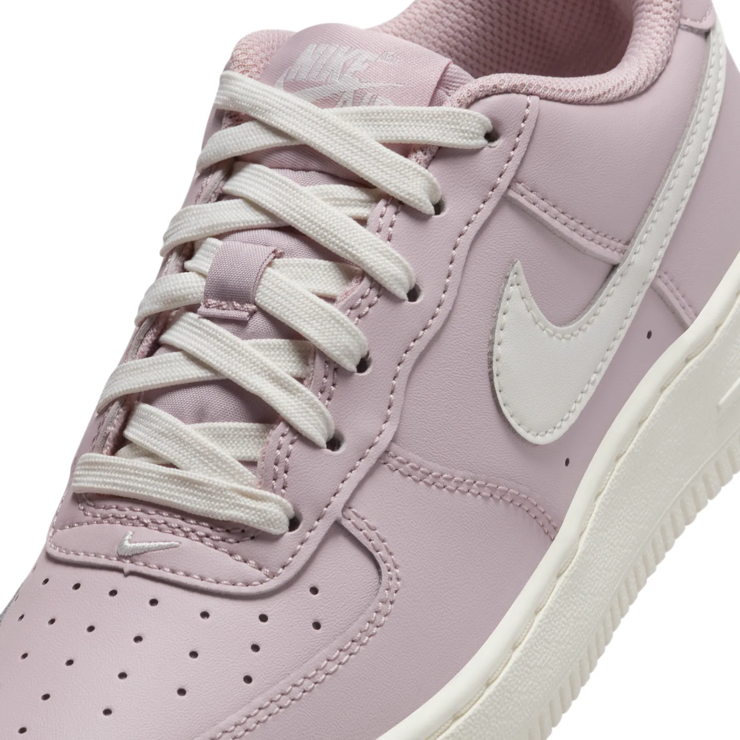 Nike Air Force 1 image 7