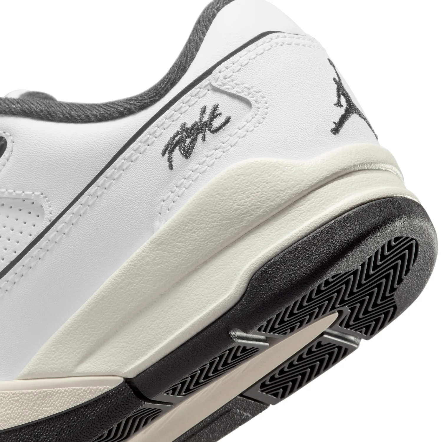 Jordan Flight Court image 8