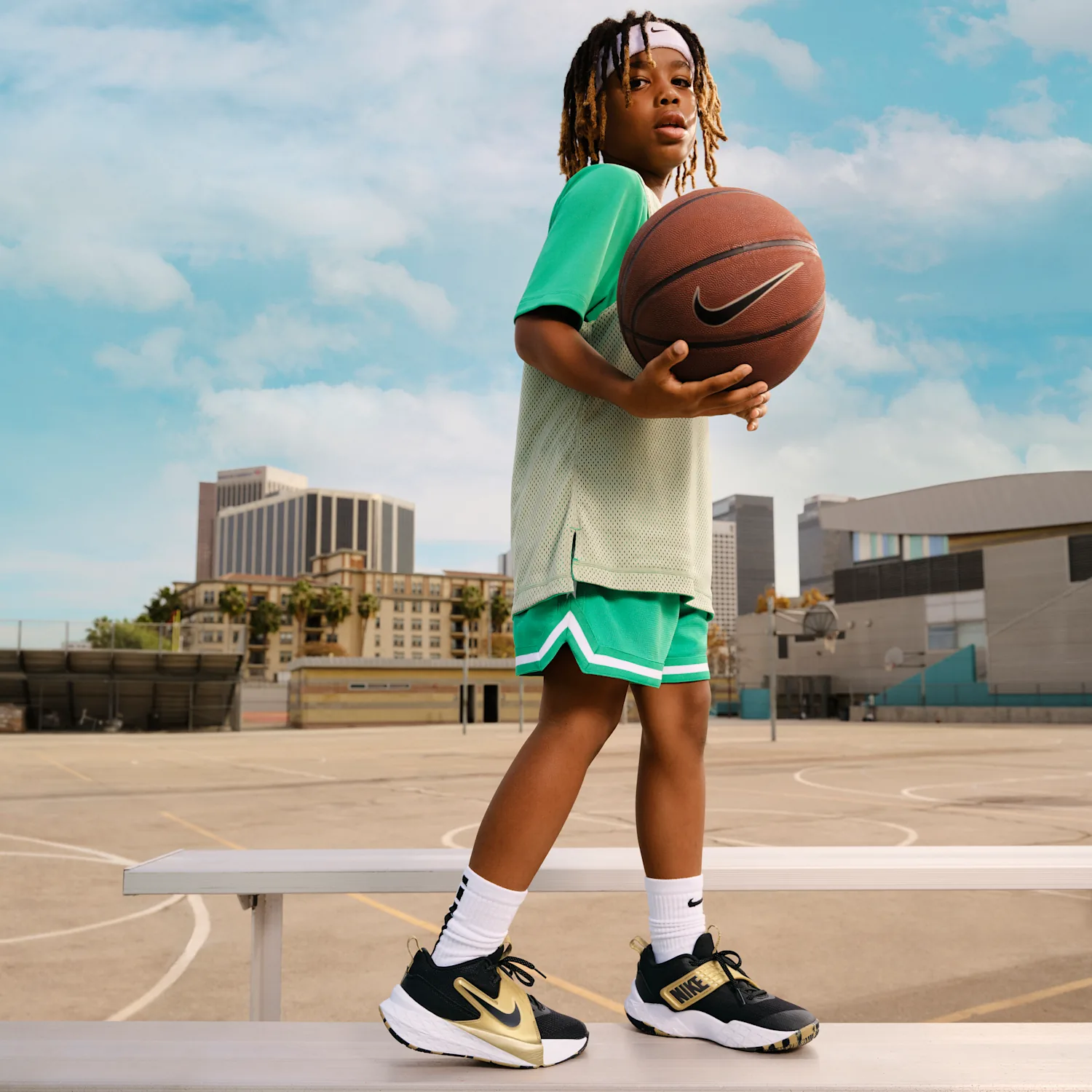 Nike Team Hustle D 12 image 10