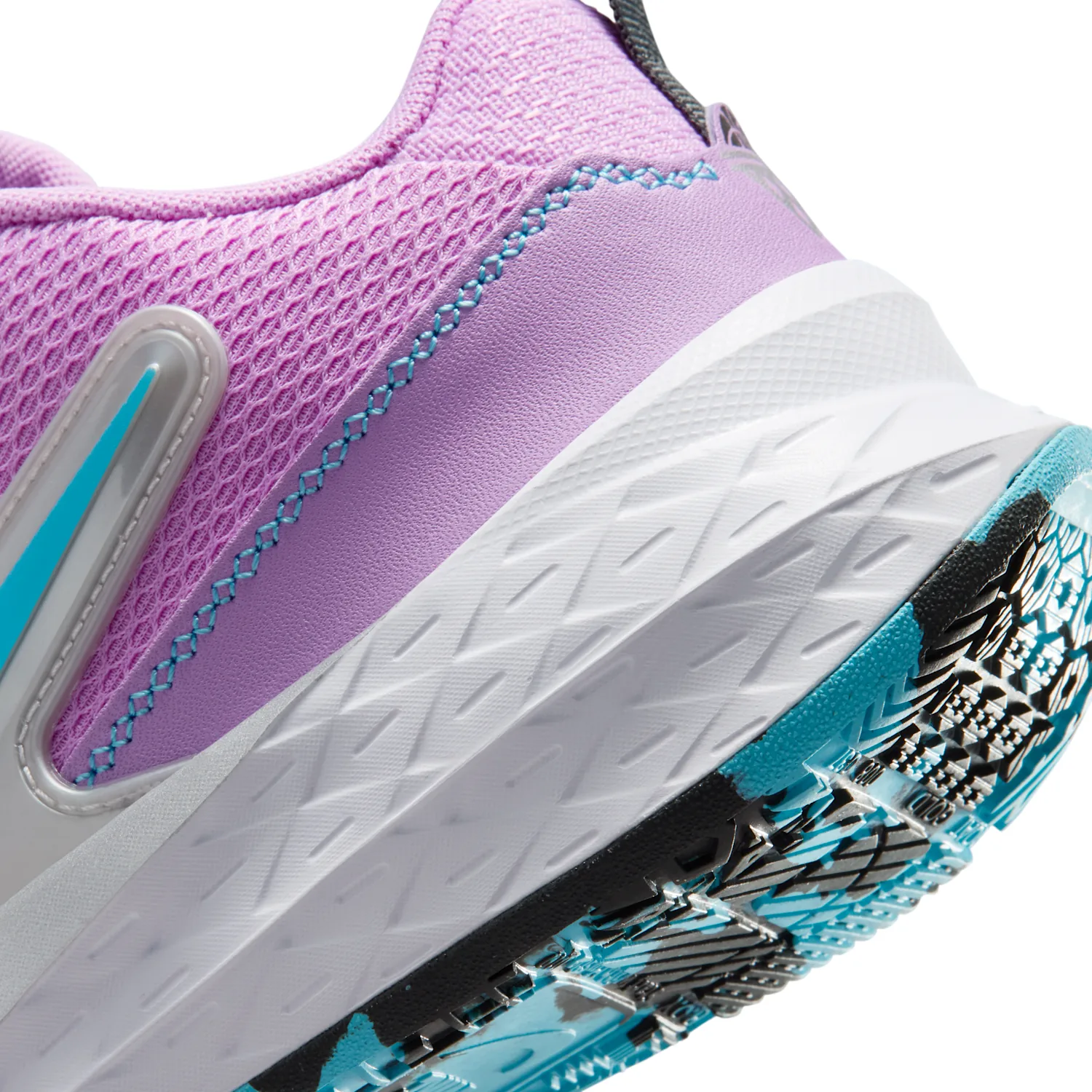 Nike Team Hustle D 12 image 8