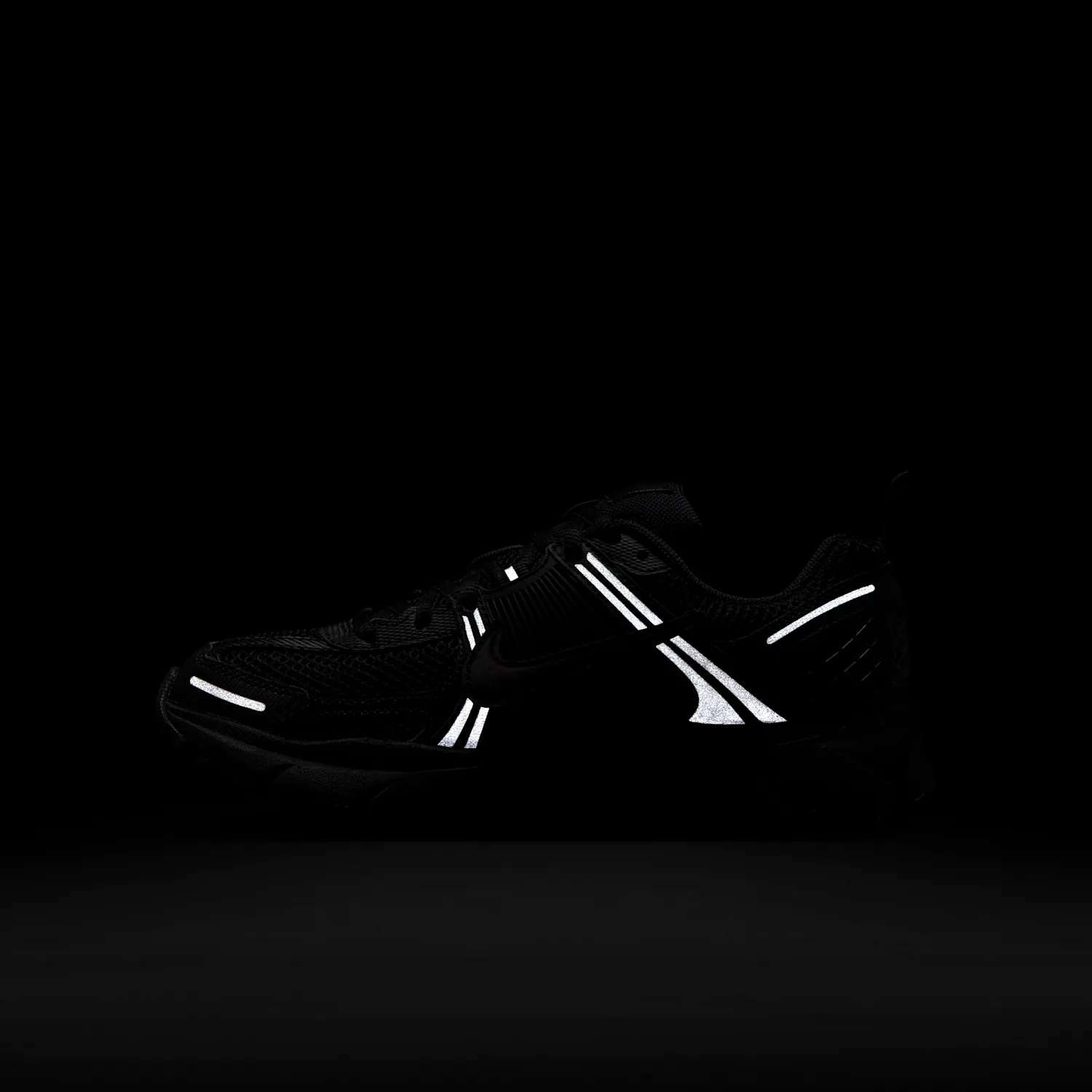 Nike Vomero 5 image 12