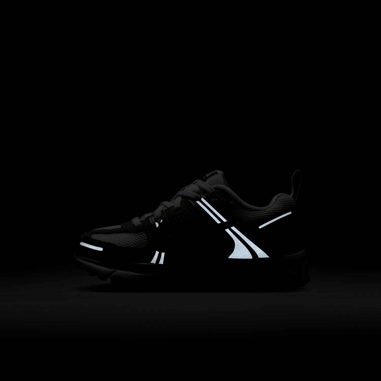 Nike Vomero 5 image 4