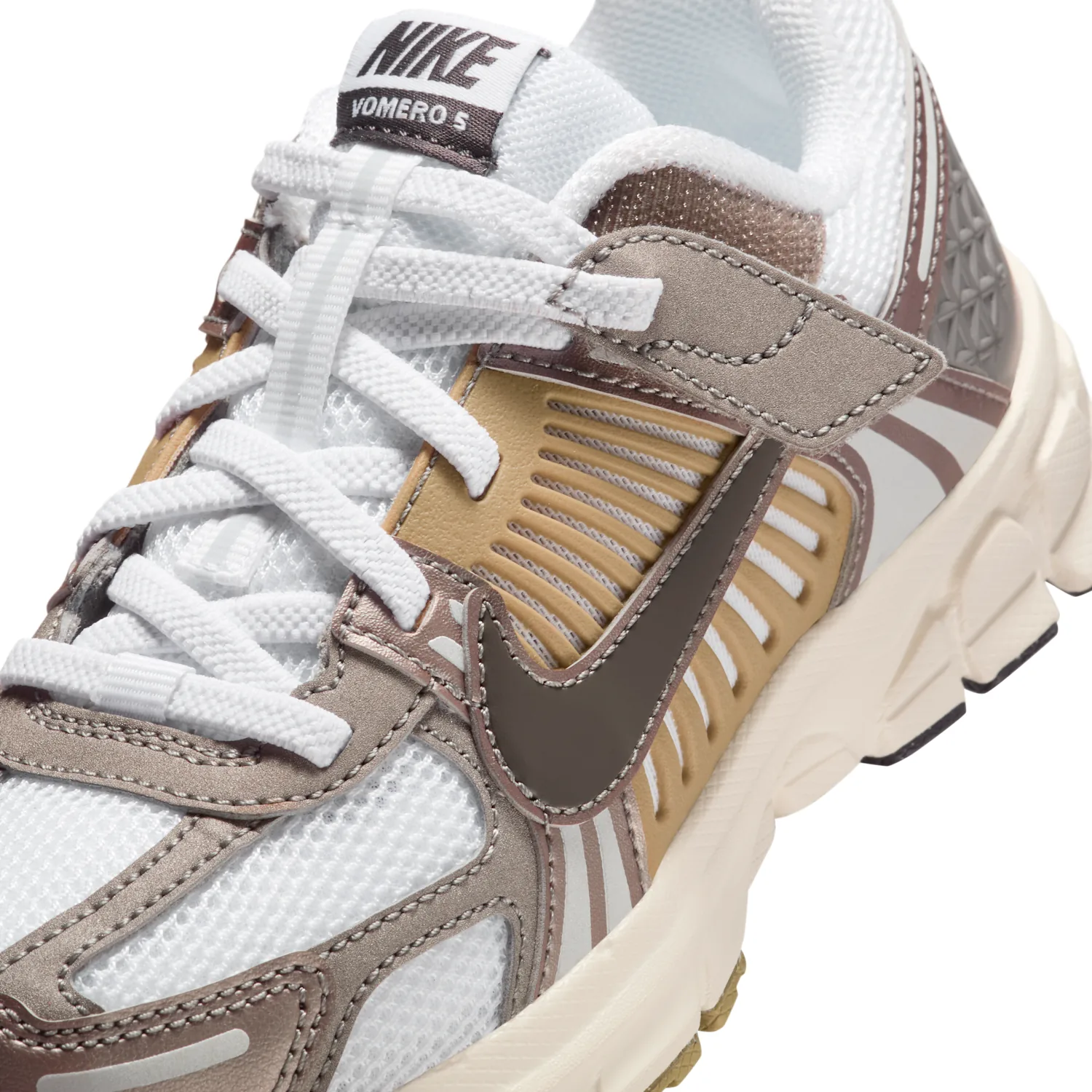 Nike Vomero 5 image 10