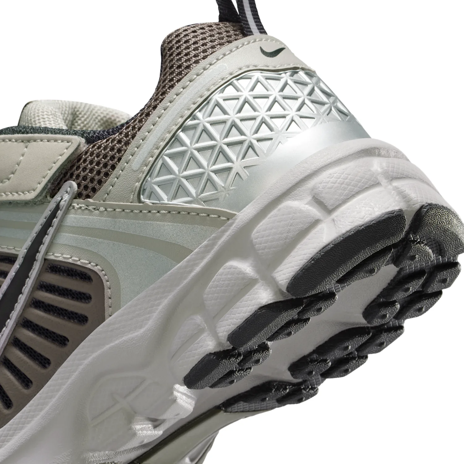 Nike Vomero 5 image 8