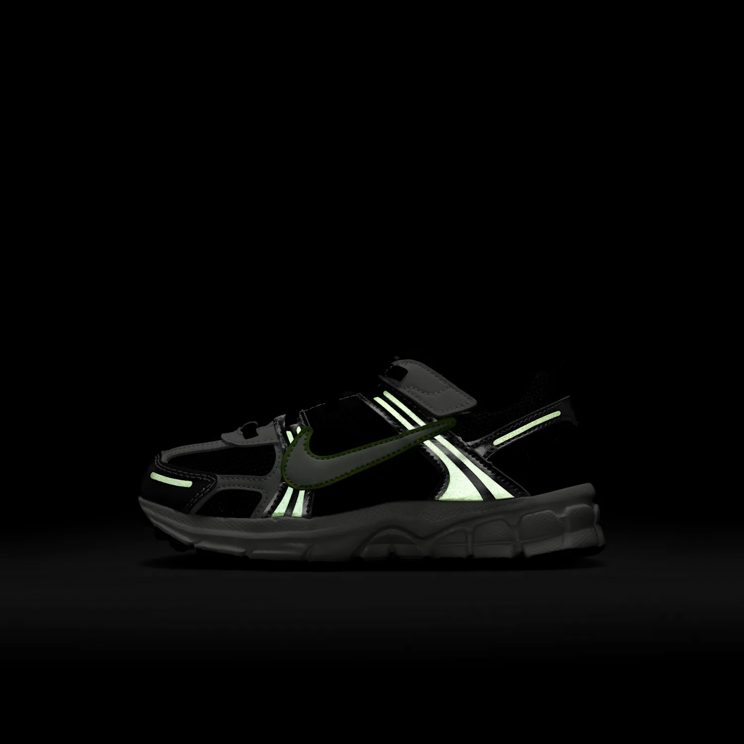 Nike Vomero 5 image 9