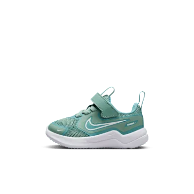 Nike Cosmic Runner