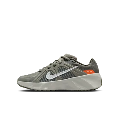 Nike Metro Tek