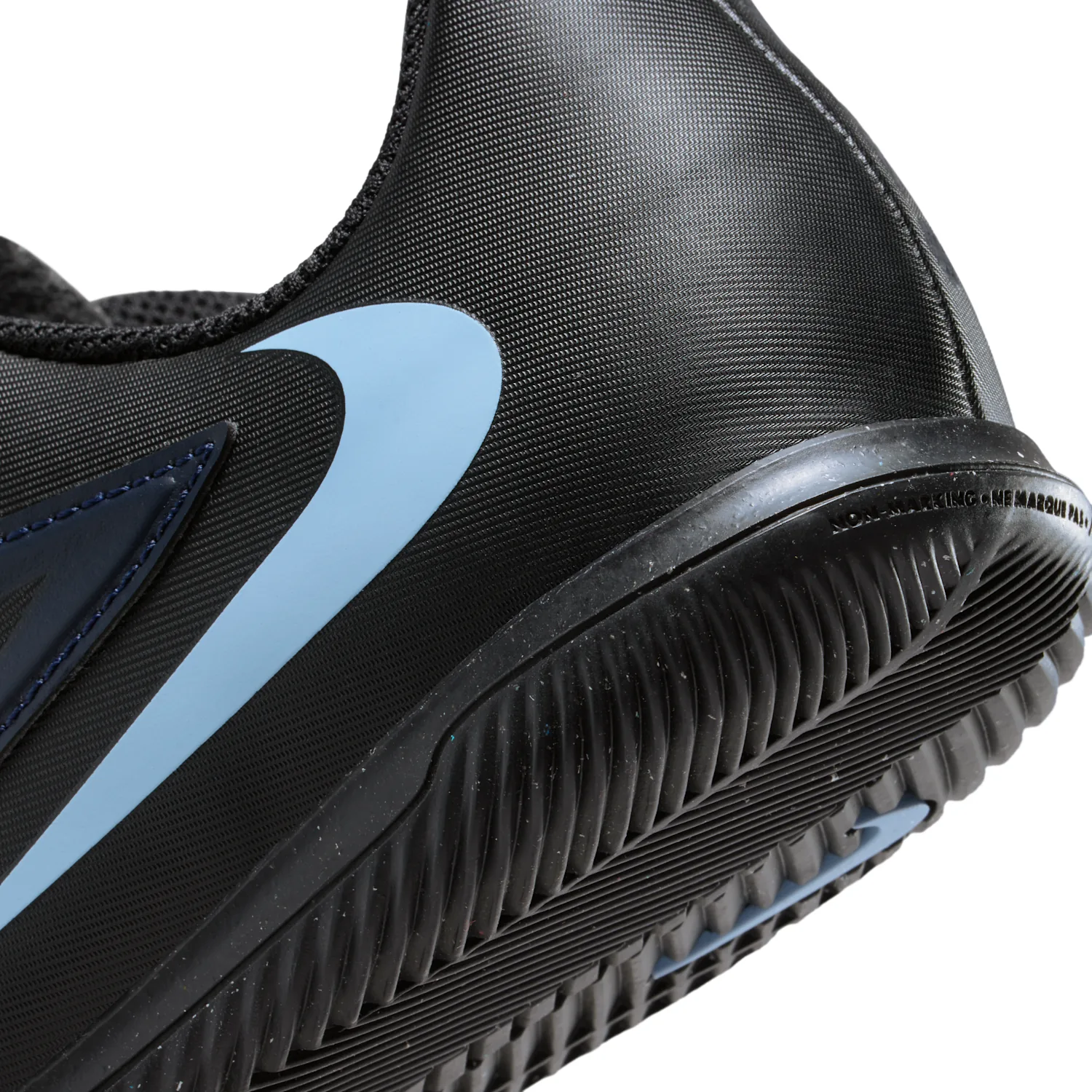 Nike Jr. Phantom 6 Low Club image 8