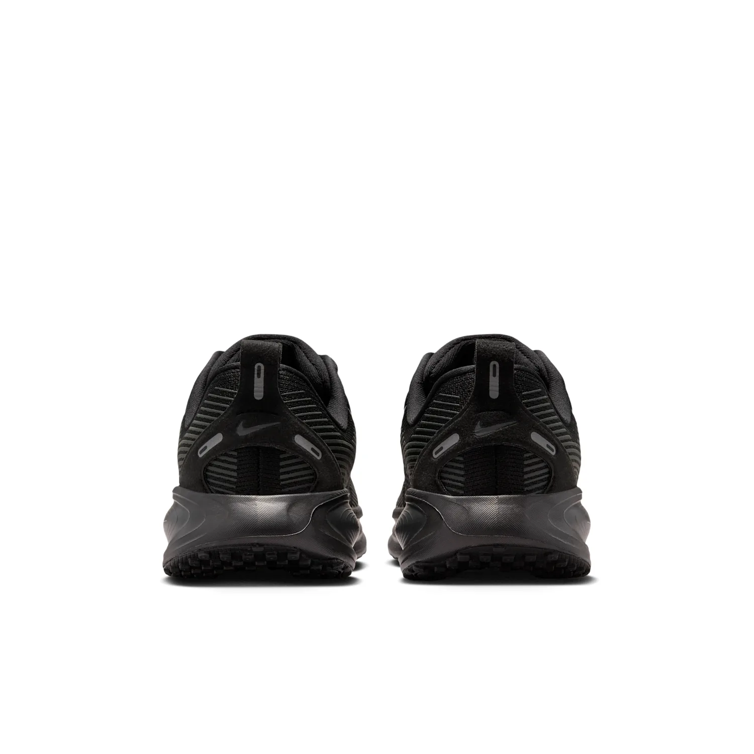 Nike Vomero 18 image 6