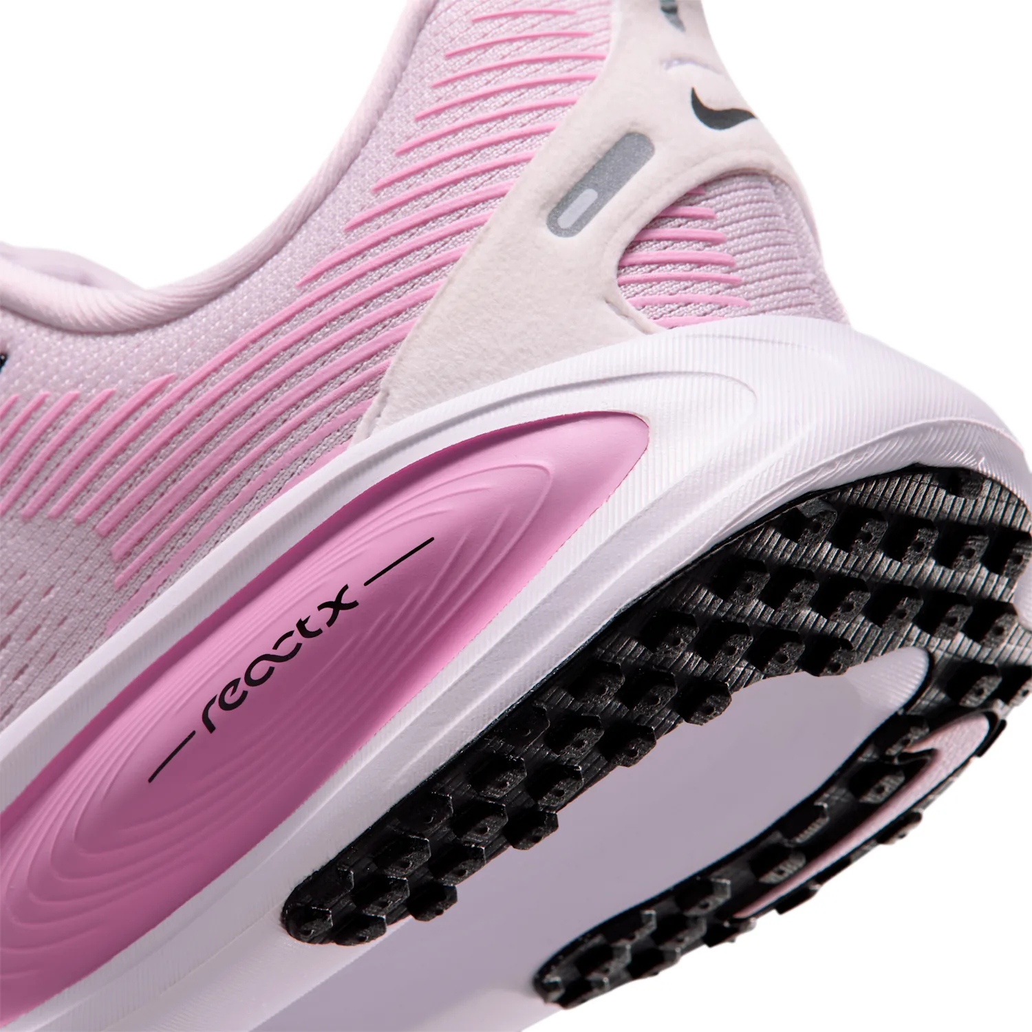 Nike Vomero 18 image 8