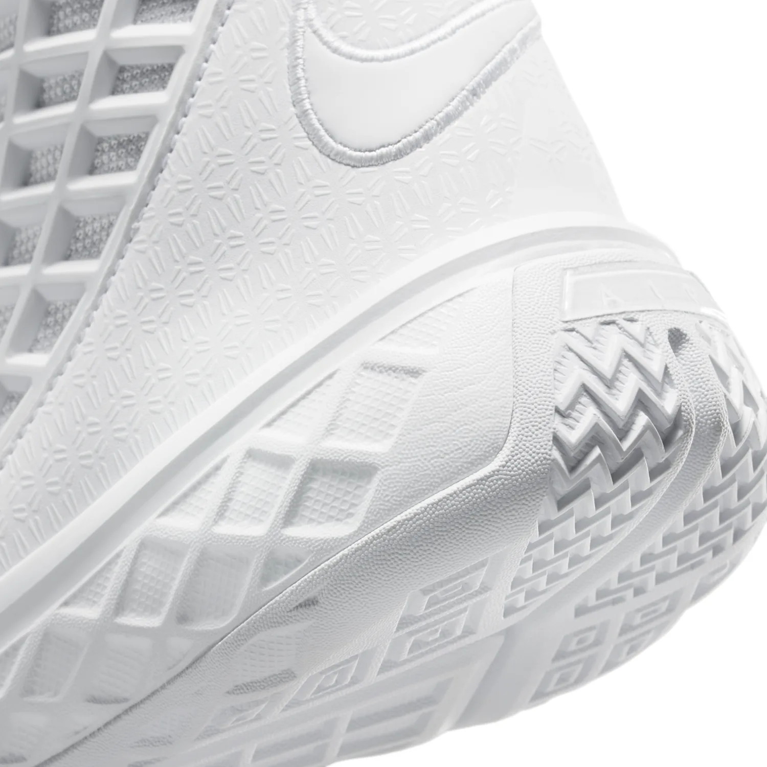 Kobe III image 8