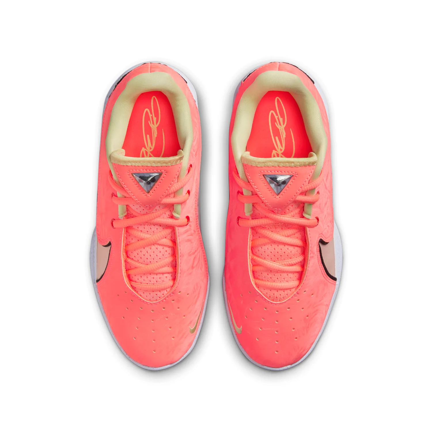 LeBron XXII SE image 4