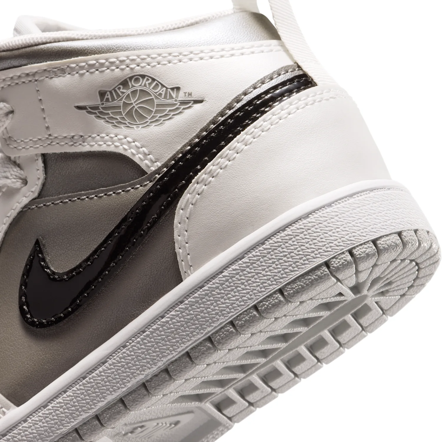 Jordan 1 Mid SE image 10